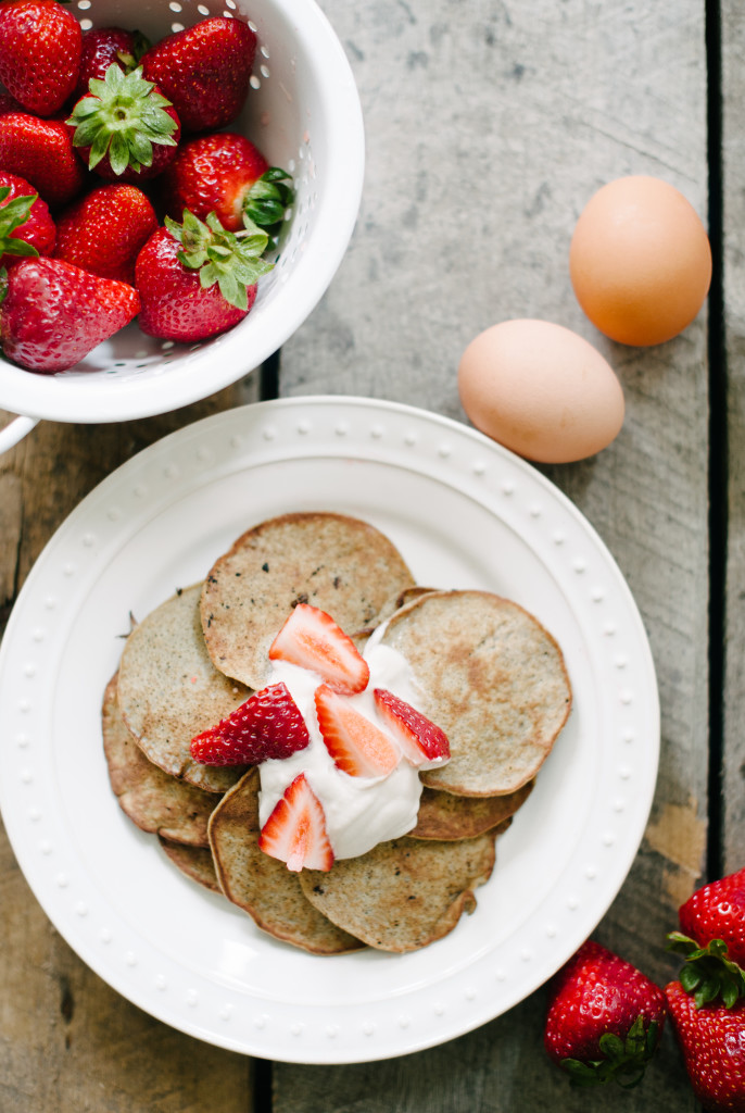 2 Ingredient Pancakes via the Simply Real Health Cookbook // www.simplyrealhealth.com //