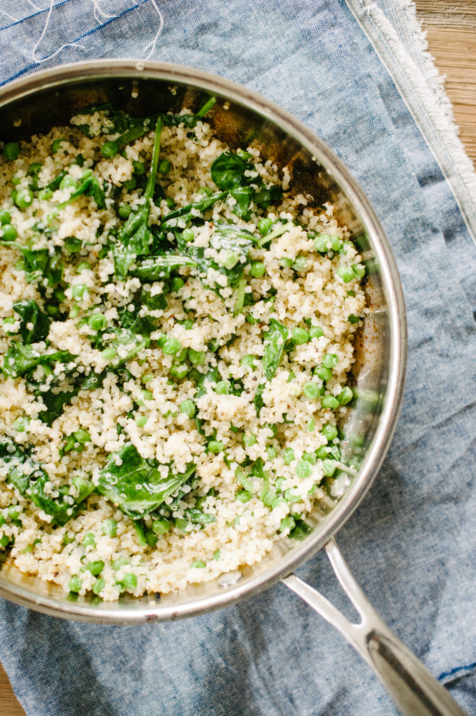 Spinach, Artichoke + Goat Cheese Quinoa Bowls from the Fall Meal Plan via @simplyrealhealth