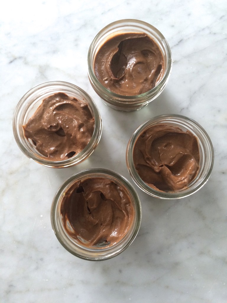 Healthy Chocolate Avocado Pudding via Simply Real Health // gluten-free, dairy-free, and so bomb //