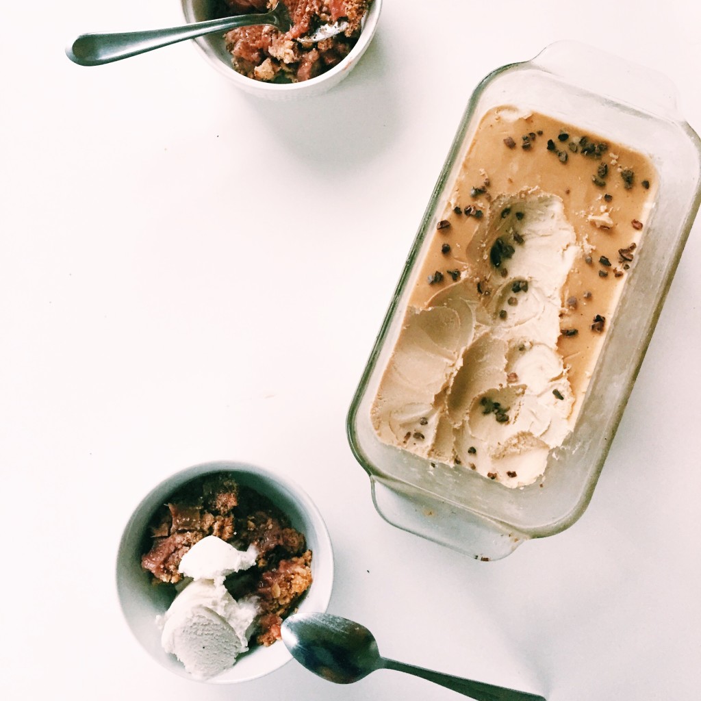 Easy, no churn, cocoa nib ice cream. Gluten and dairy free too! Recipe from @simplyrealhealth