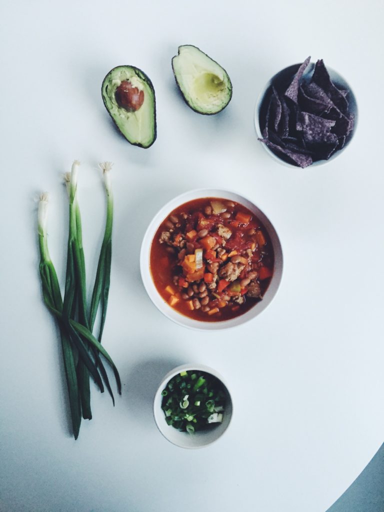 Sweet Potato Chili via @simplyrealhealth. Like a hug in a bowl. 