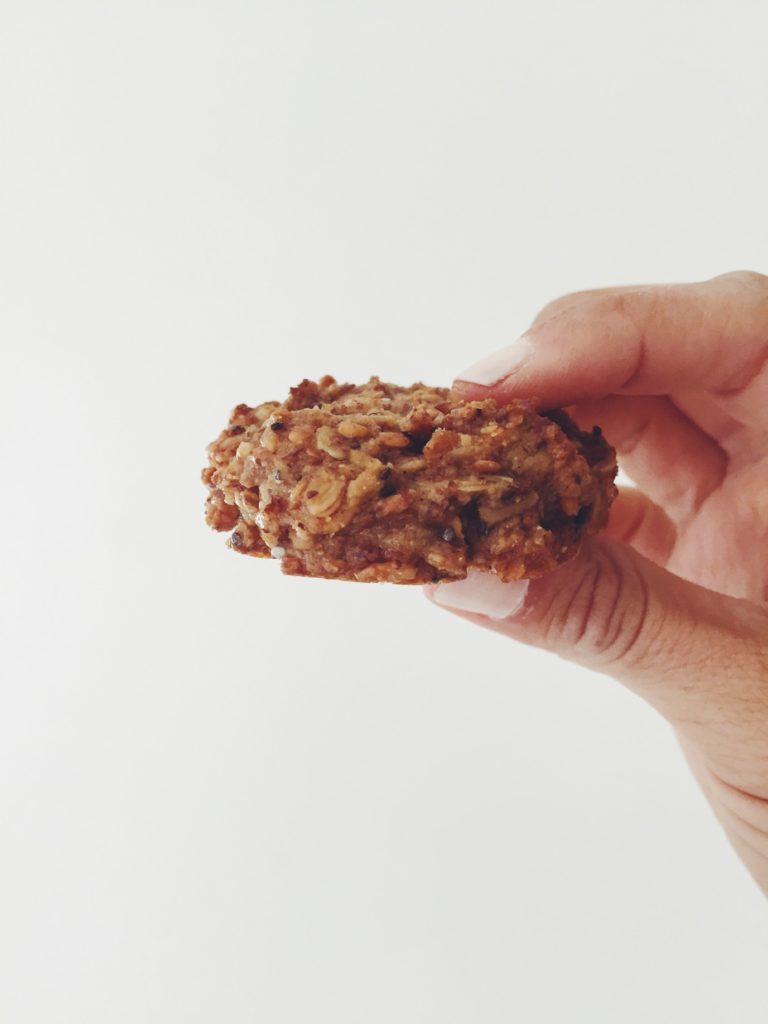 Honey Butter + Oatmeal Cookies (GF) via @simplyrealhealth.com