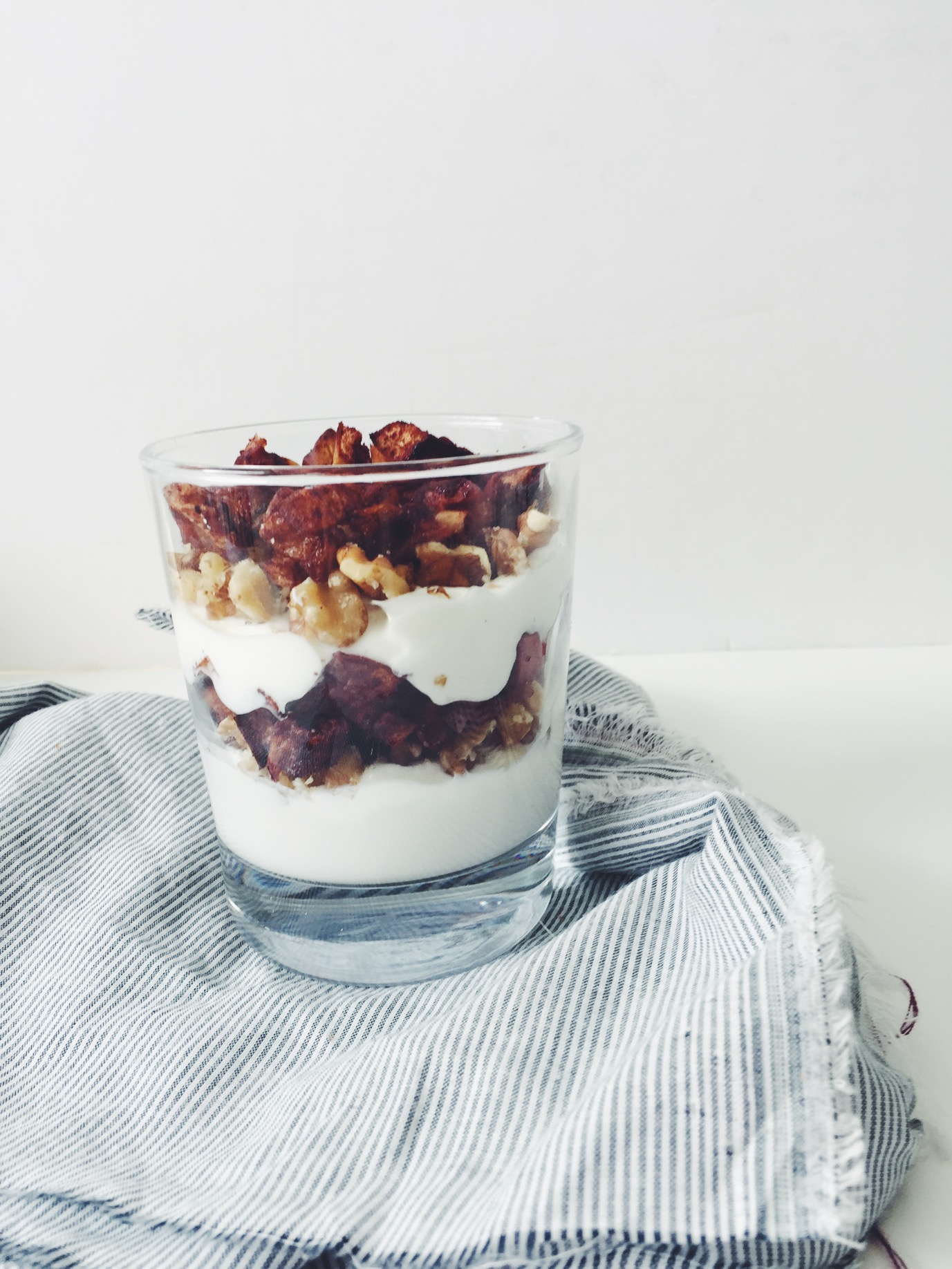 Roasted Apple + Walnut Parfait Bowls via @simplyrealhealth. Super easy and #glutenfree #breakfast!